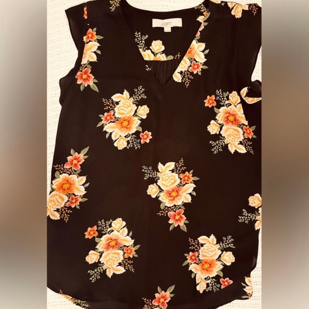 LOFT Black Floral Blouse Medium V Neck Flowy Top - Picture 3 of 6
